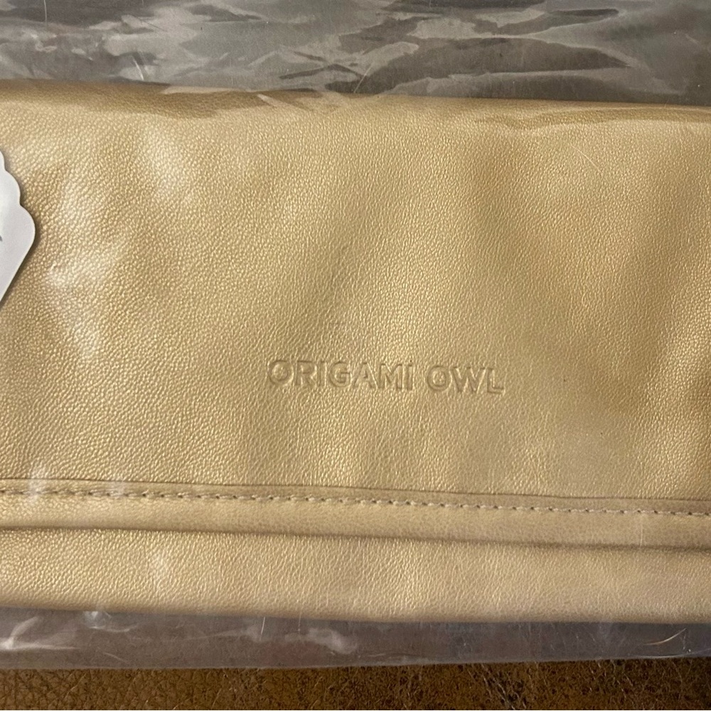 Origami Owl Jewelry/Cosmetic Organizer